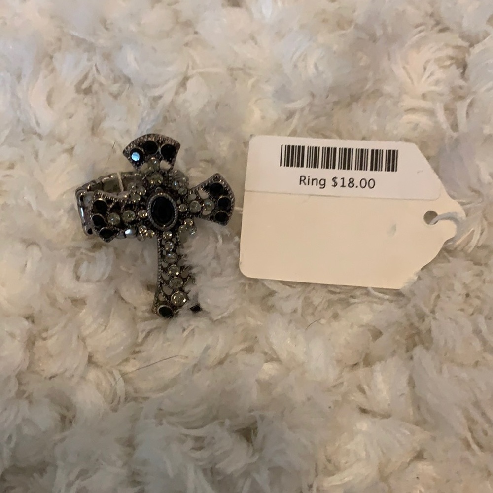 Adjustable Cross Ring